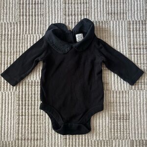 Baby Gap Petter-pan Collar Long Sleeve Onesie